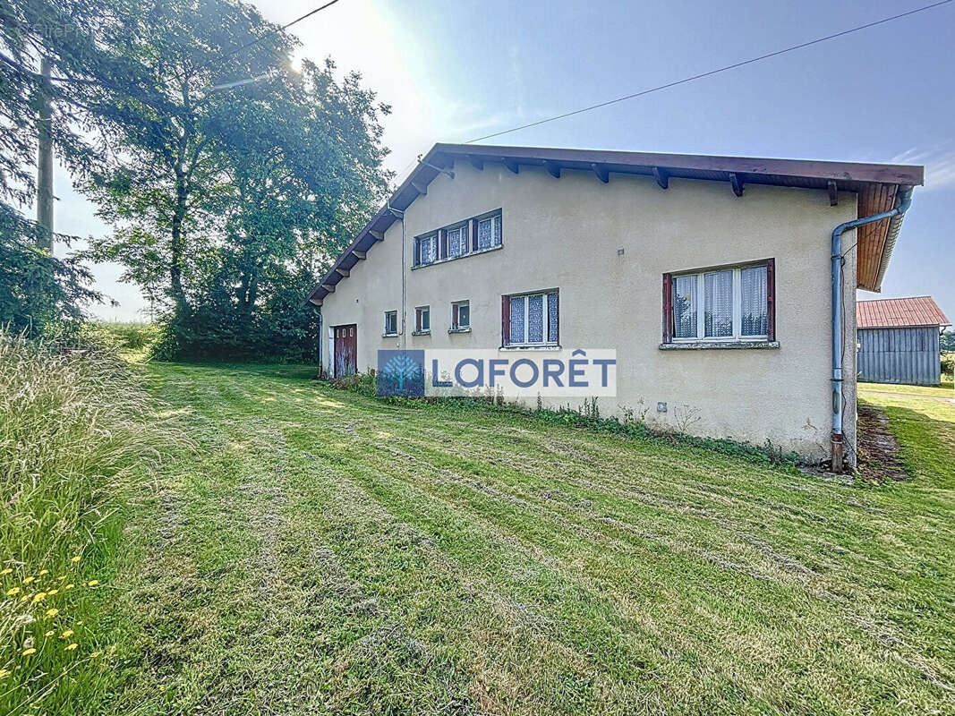 Maison à FERRIERE-ET-LAFOLIE