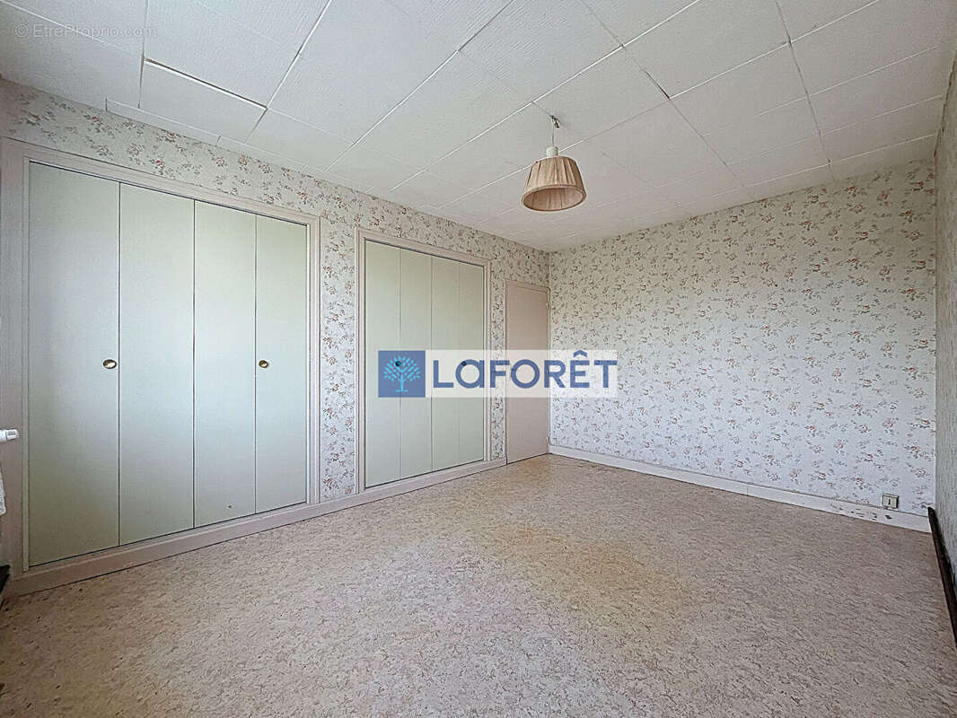 Maison à FERRIERE-ET-LAFOLIE