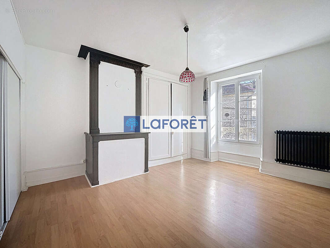 Maison à CIREY-SUR-BLAISE