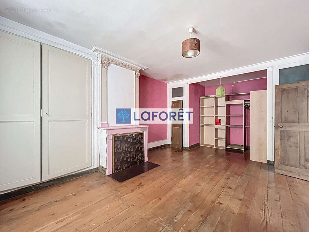 Maison à CIREY-SUR-BLAISE