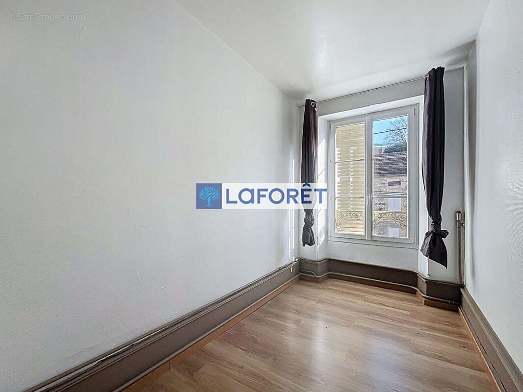 Maison à CIREY-SUR-BLAISE