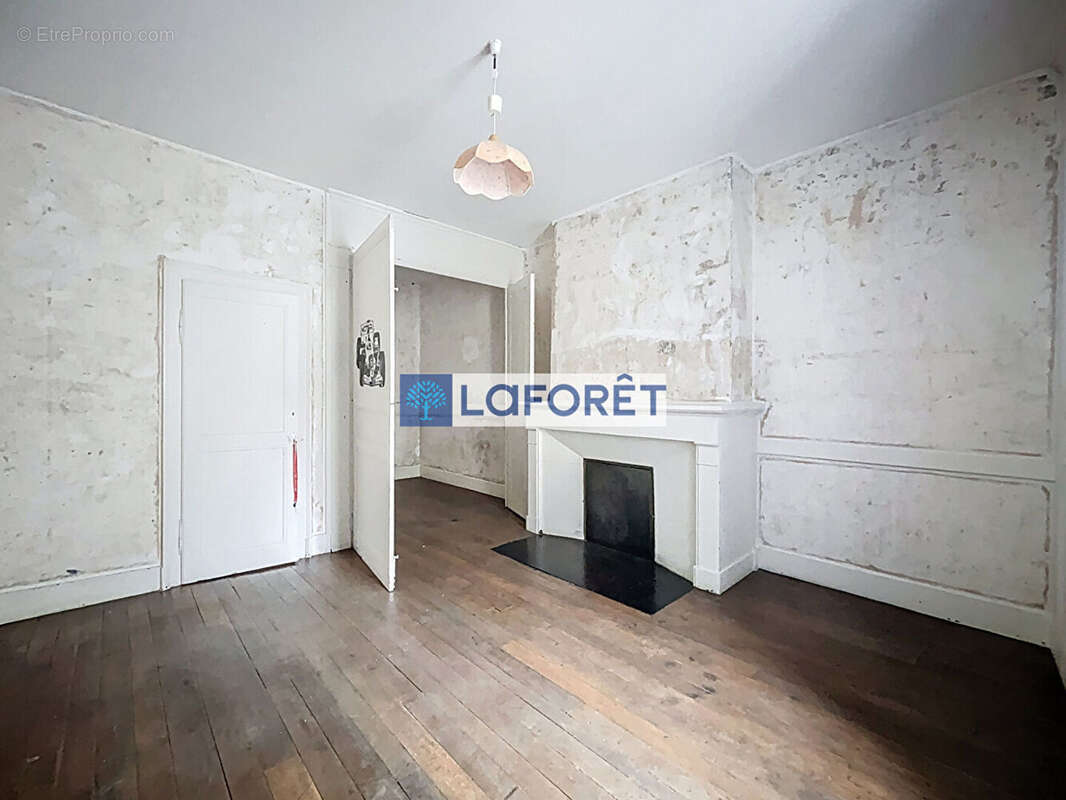 Maison à CIREY-SUR-BLAISE