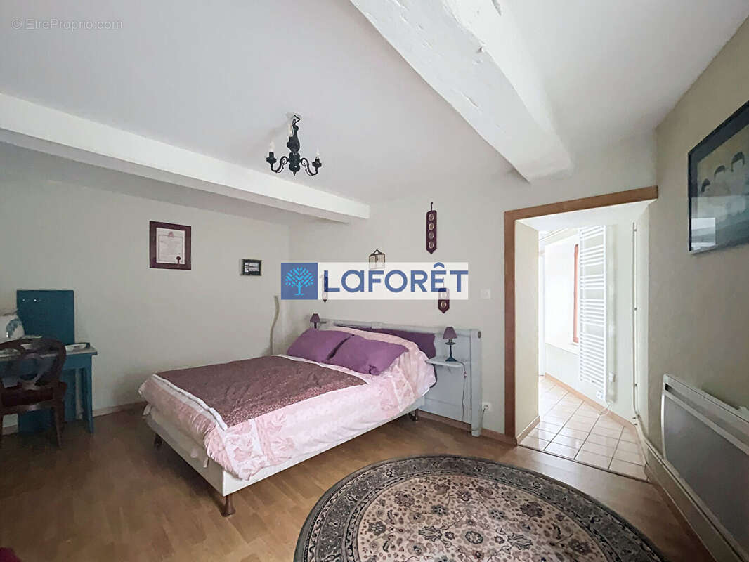 Maison à COURCELLES-SUR-BLAISE