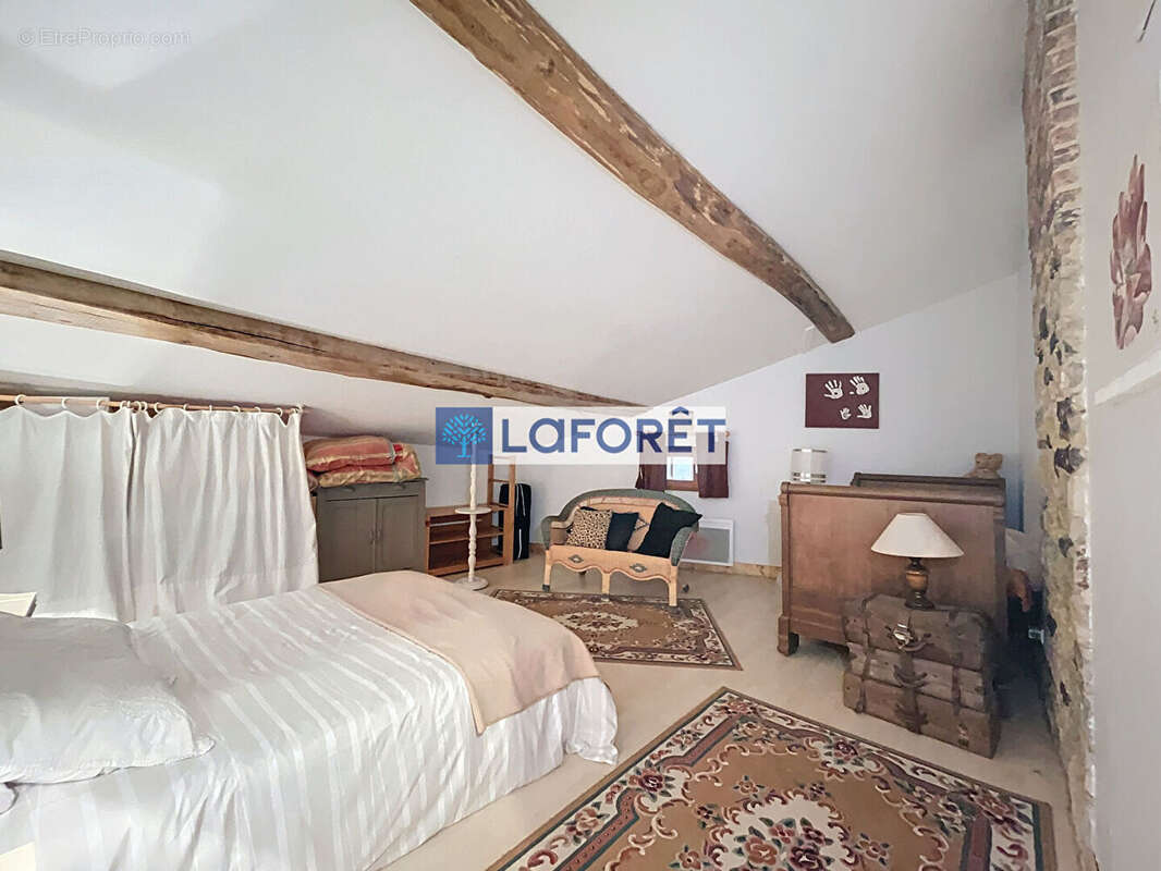 Maison à COURCELLES-SUR-BLAISE