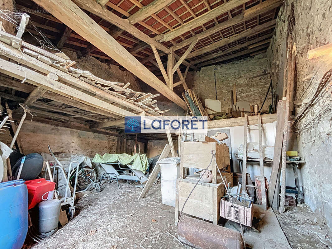 Maison à COURCELLES-SUR-BLAISE