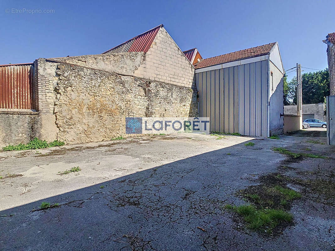 Appartement à WASSY