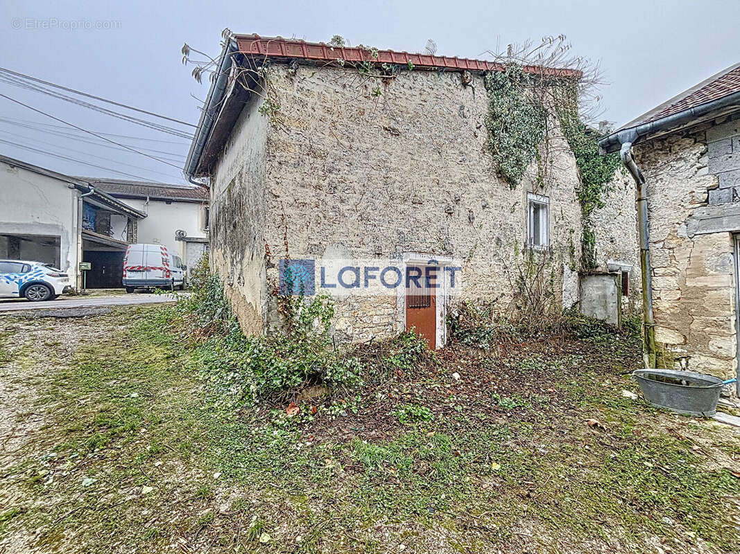 Maison à THONNANCE-LES-JOINVILLE