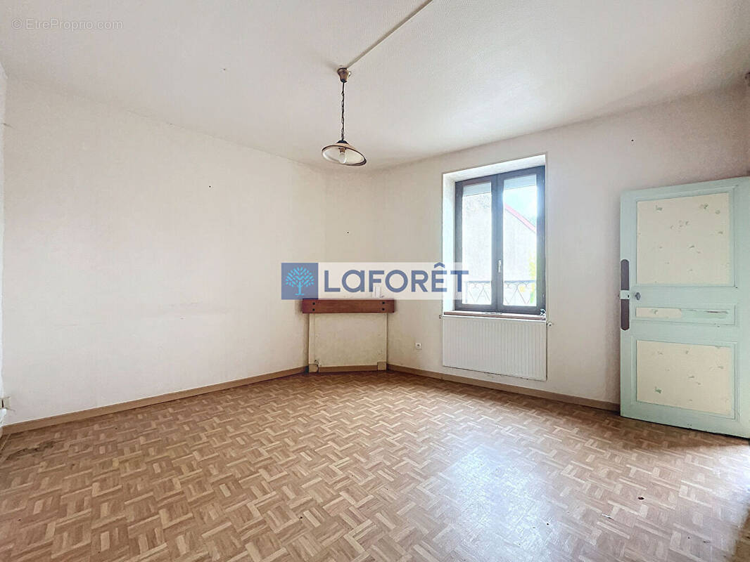 Maison à THONNANCE-LES-JOINVILLE