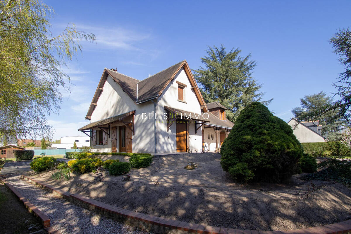 Maison à SAINT-MARTIN-LE-BEAU