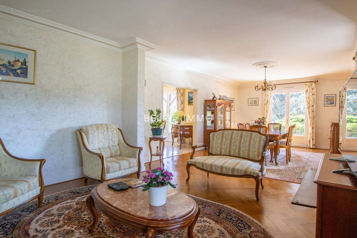 Maison à SAINT-MARTIN-LE-BEAU