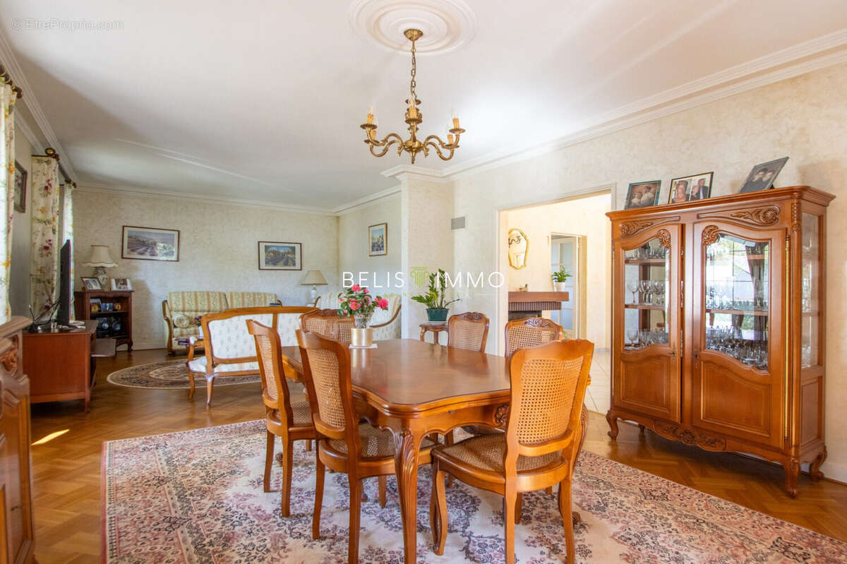 Maison à SAINT-MARTIN-LE-BEAU