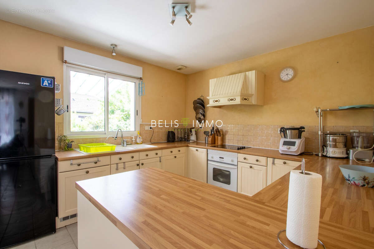 Maison à MONTLOUIS-SUR-LOIRE