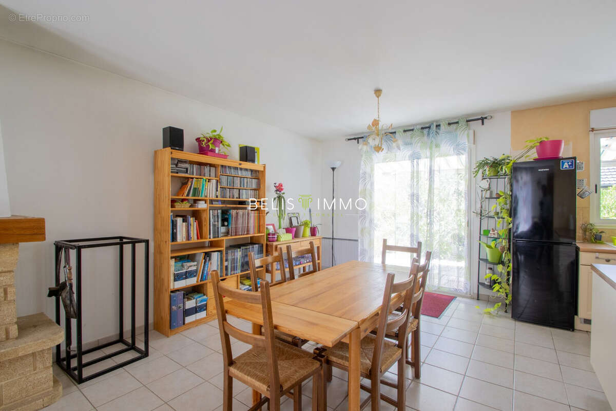 Maison à MONTLOUIS-SUR-LOIRE