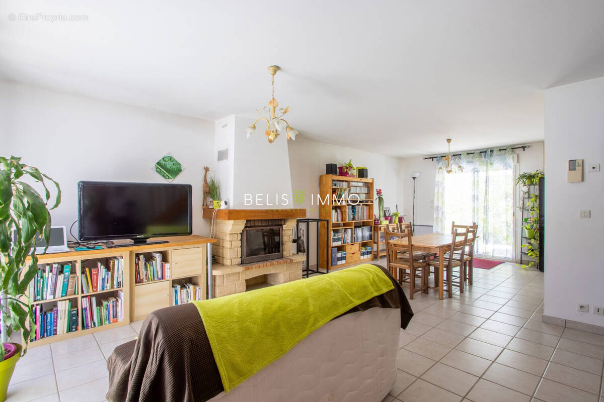 Maison à MONTLOUIS-SUR-LOIRE