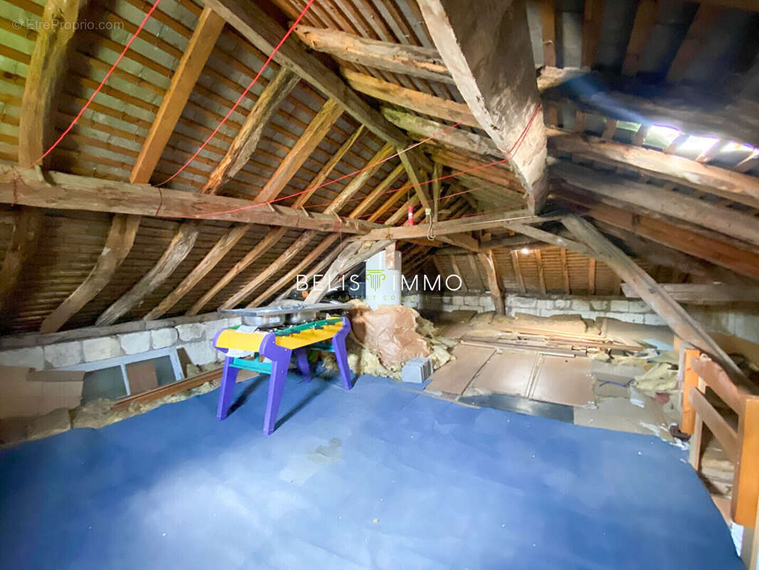 Maison à BEAULIEU-LES-LOCHES