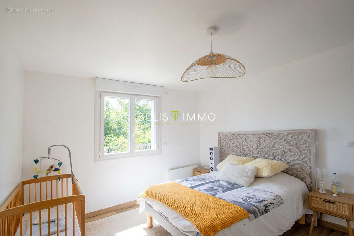 Maison à AZAY-SUR-CHER