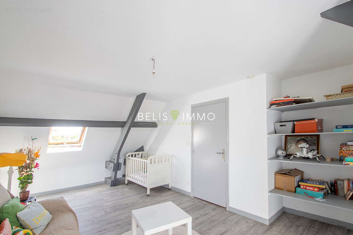 Maison à AZAY-SUR-CHER