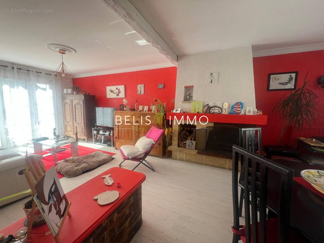 Maison à SAINT-PIERRE-DES-CORPS