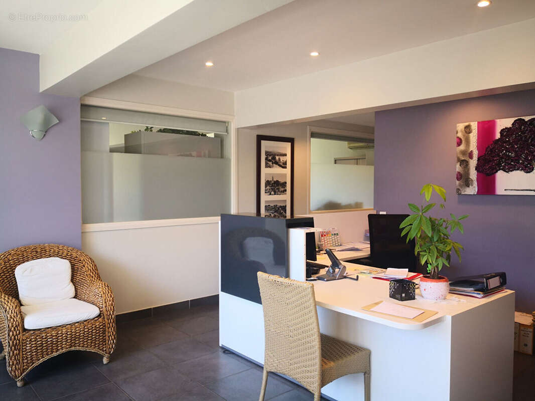 Commerce à SANARY-SUR-MER