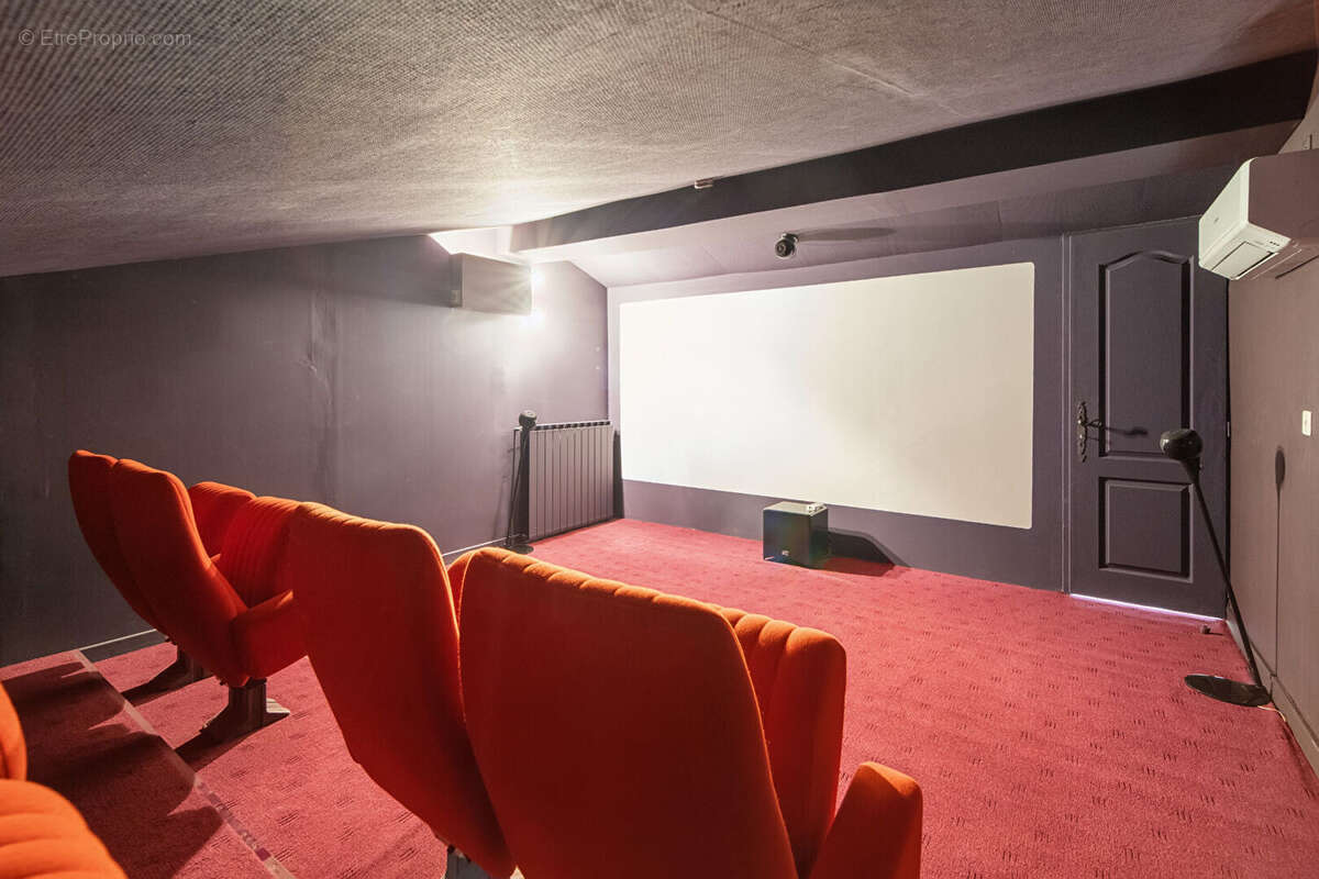 Maison à LE CANNET-DES-MAURES