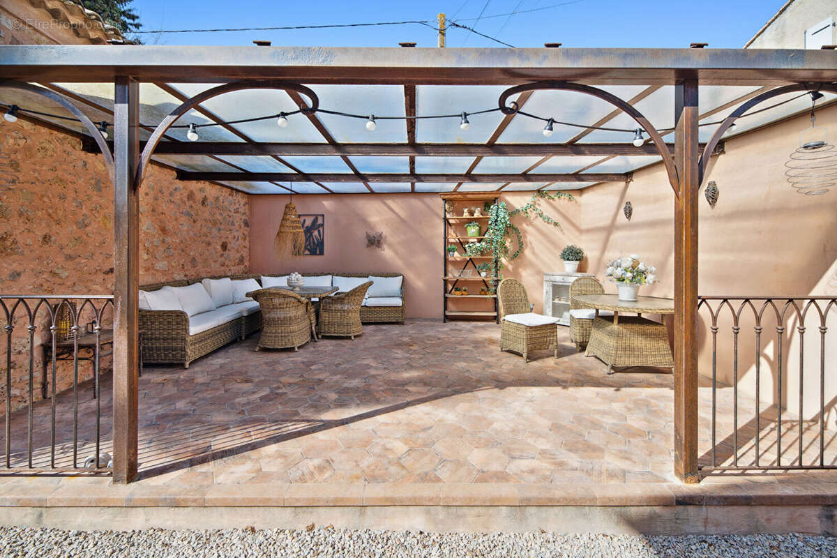 Maison à LE CANNET-DES-MAURES