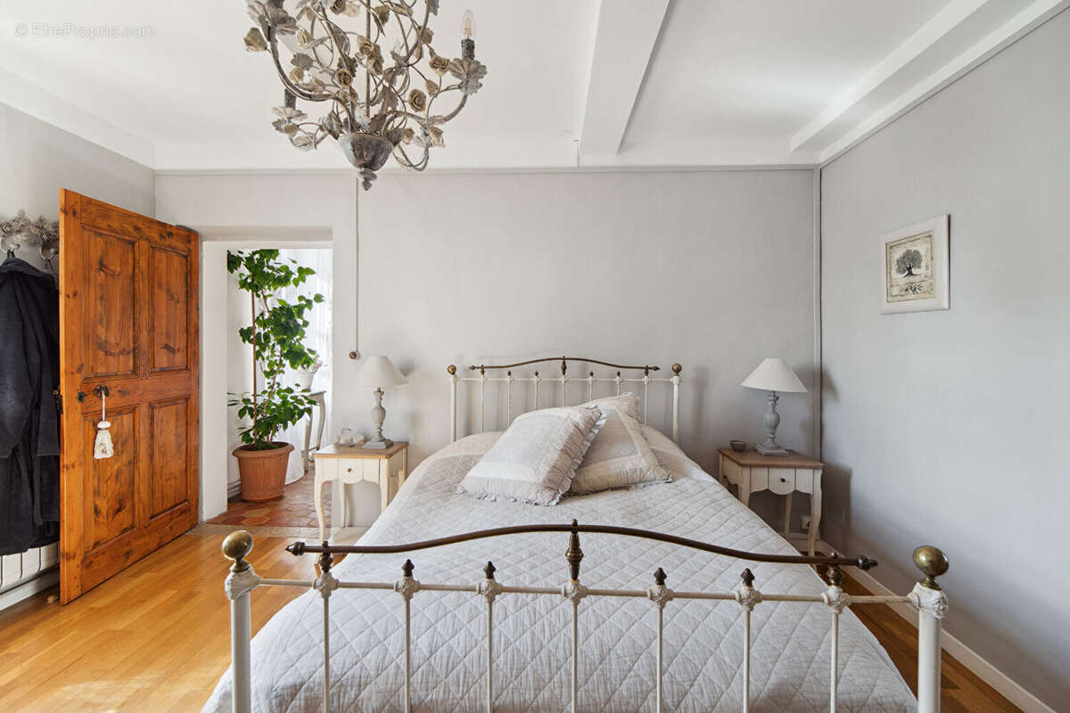 Maison à LE CANNET-DES-MAURES