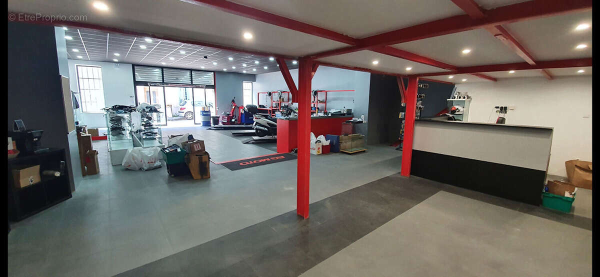 Commerce à LA SEYNE-SUR-MER