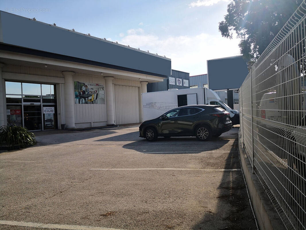 Commerce à LA VALETTE-DU-VAR