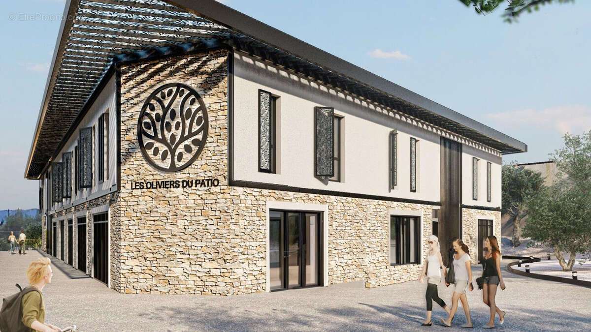 Commerce à LA FARLEDE