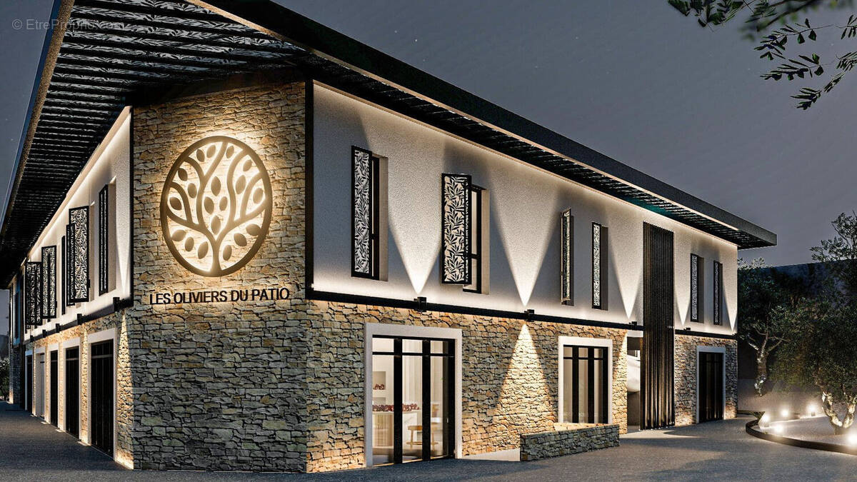 Commerce à LA FARLEDE