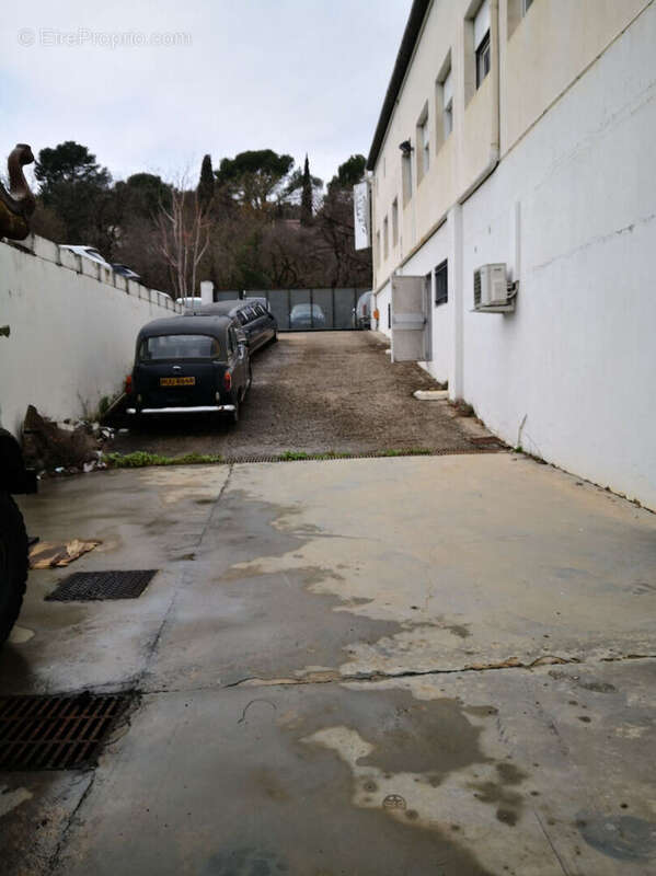 Commerce à DRAGUIGNAN