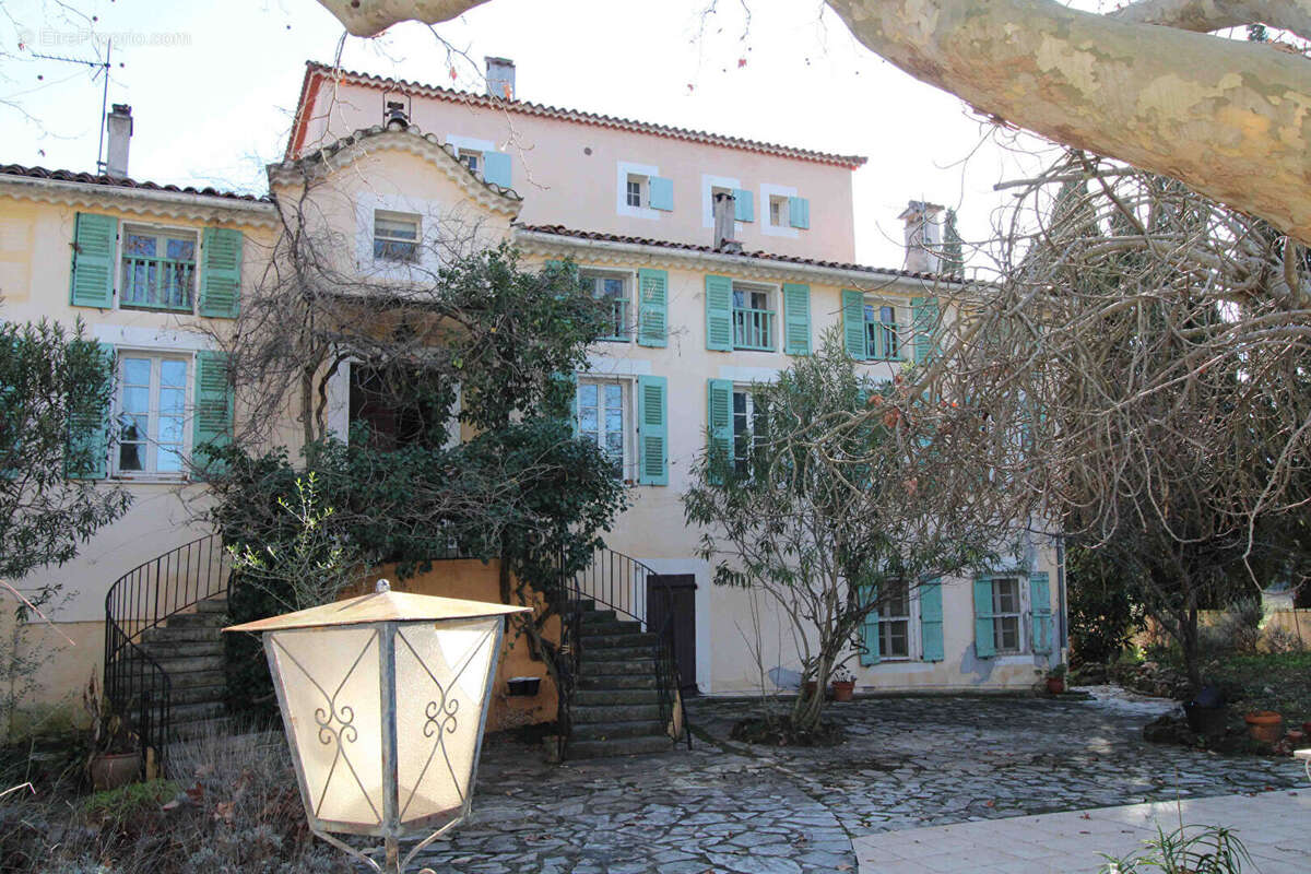 Maison à DRAGUIGNAN