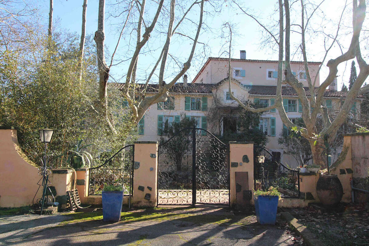 Maison à DRAGUIGNAN