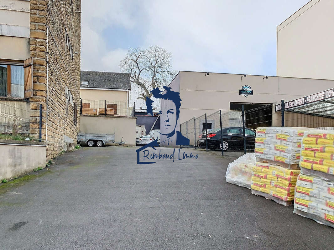 Commerce à CHARLEVILLE-MEZIERES