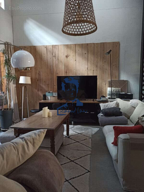 Commerce à CHARLEVILLE-MEZIERES