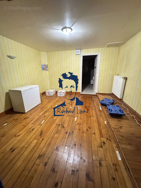 Autre à CHARLEVILLE-MEZIERES