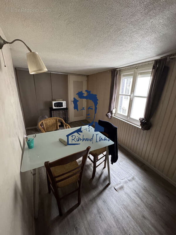 Autre à CHARLEVILLE-MEZIERES