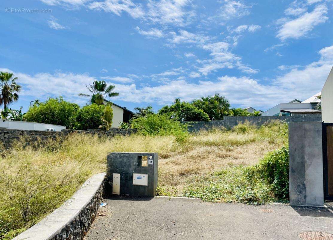 Terrain à SAINT-PAUL