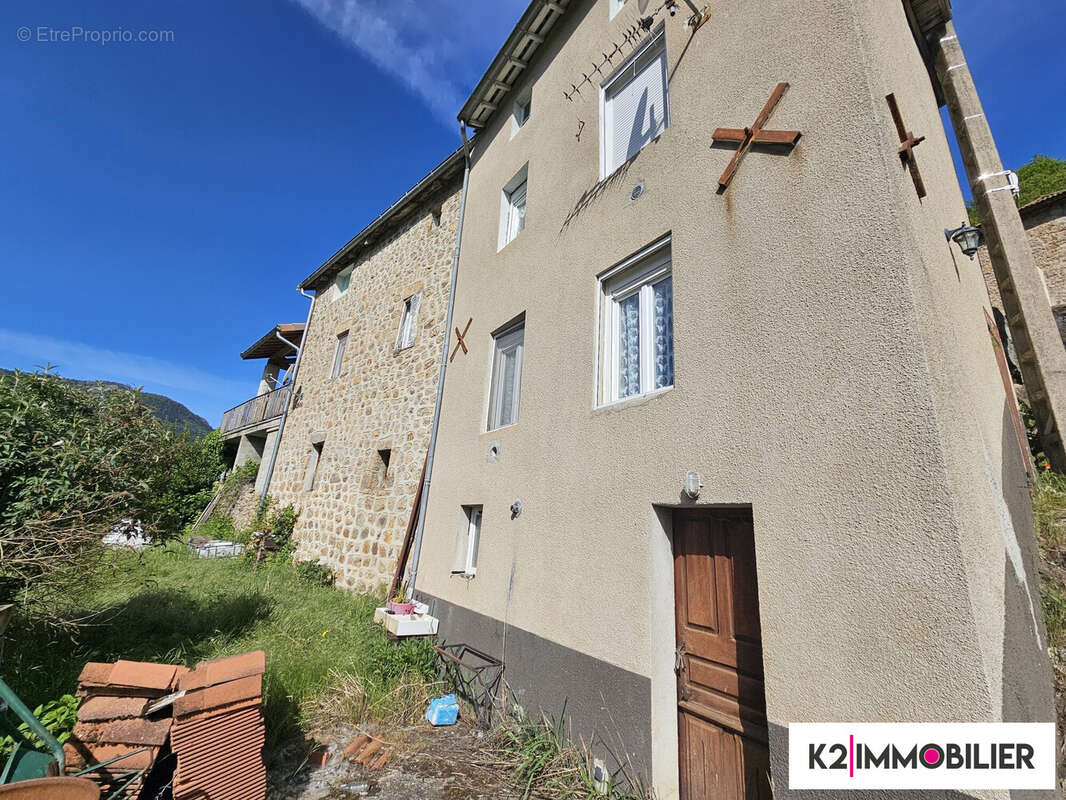 Maison à LE CHAMBON