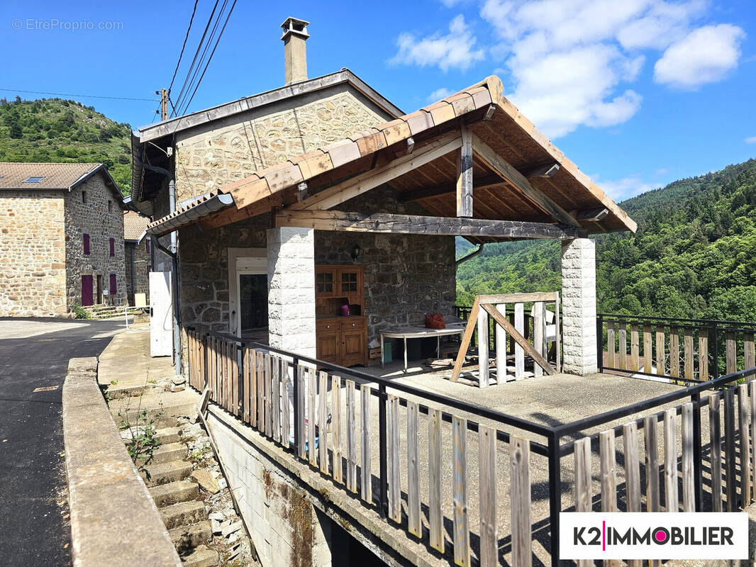 Maison à LE CHAMBON