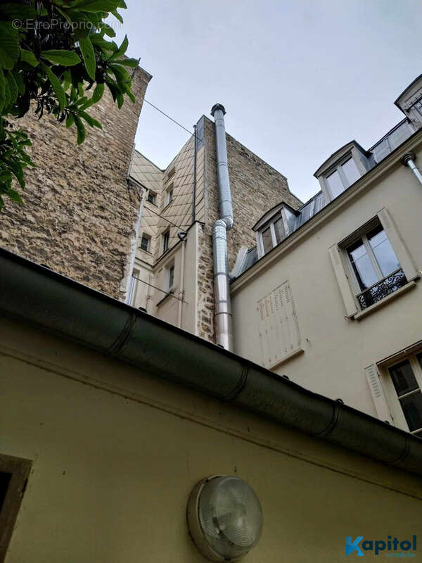 Autre à LEVALLOIS-PERRET