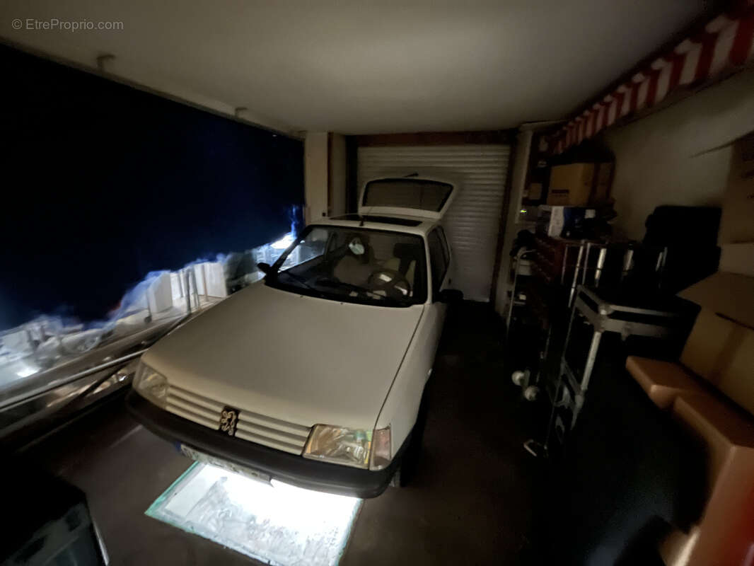 Autre à SAINT-ETIENNE