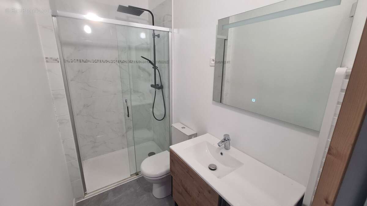 Maison à RUELLE-SUR-TOUVRE