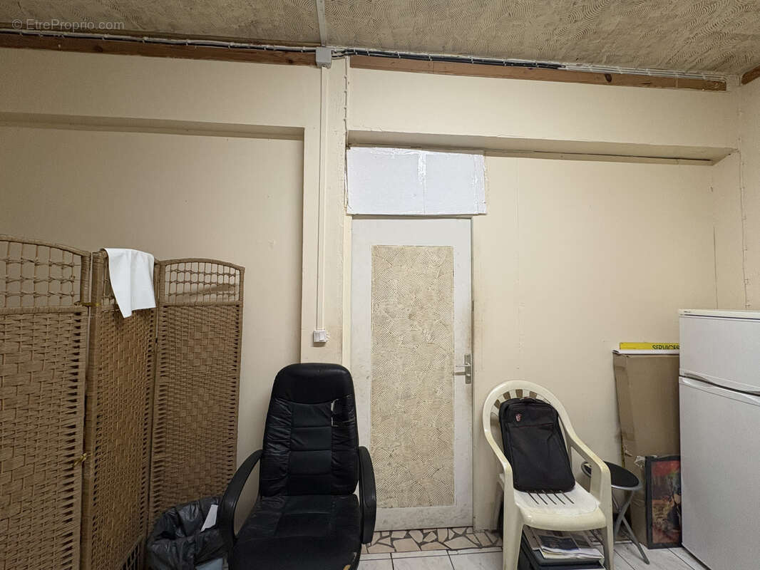 Commerce à POINTE-A-PITRE