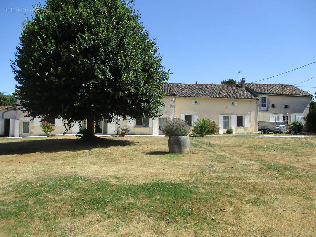 Maison à CEAUX-EN-COUHE