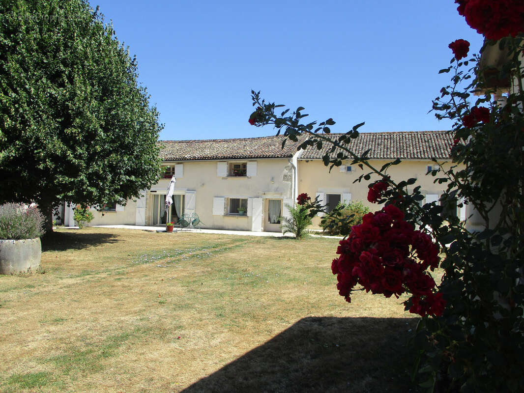 Maison à CEAUX-EN-COUHE