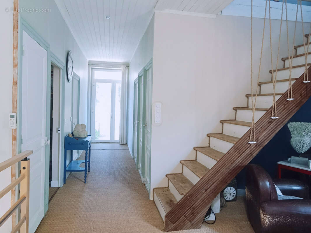 Maison à SAVIGNAC-LES-EGLISES