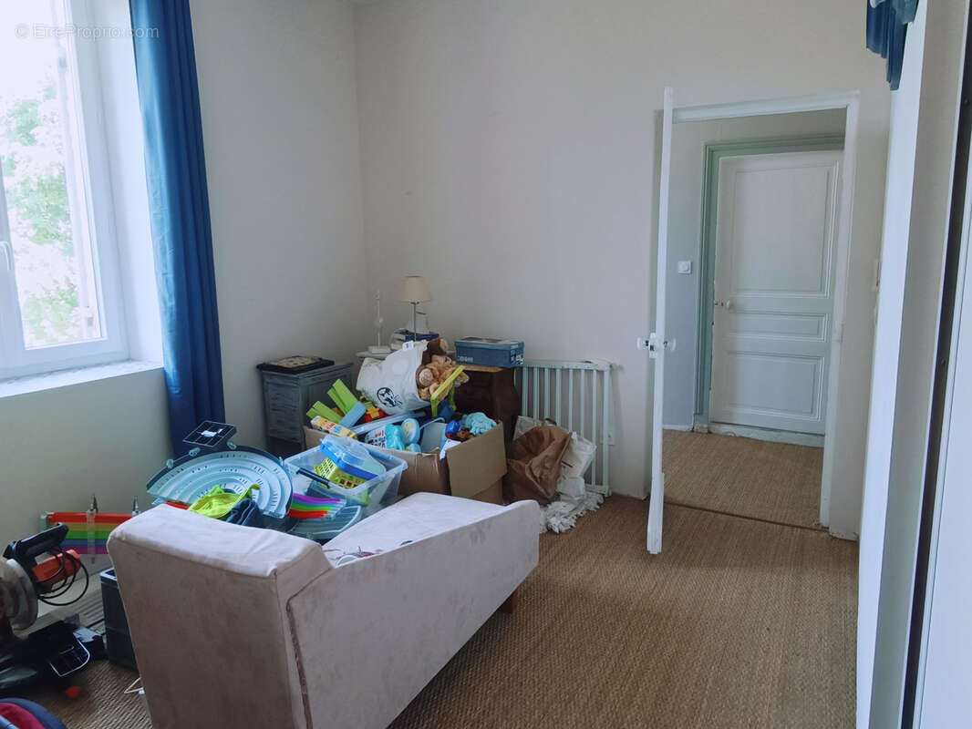 Maison à SAVIGNAC-LES-EGLISES