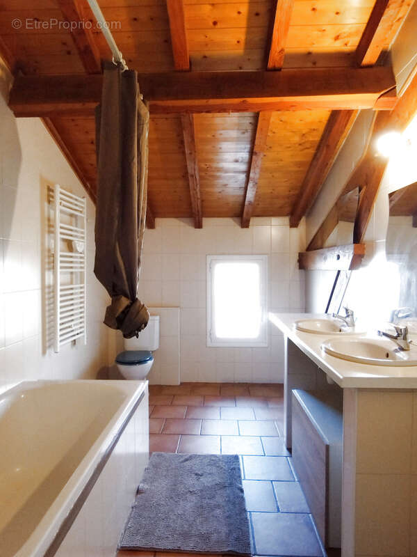 Maison à SAINT-SULPICE-SUR-LEZE