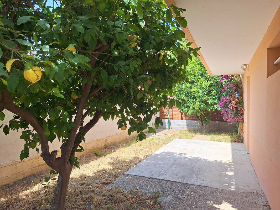 Maison à SAINT-CYPRIEN